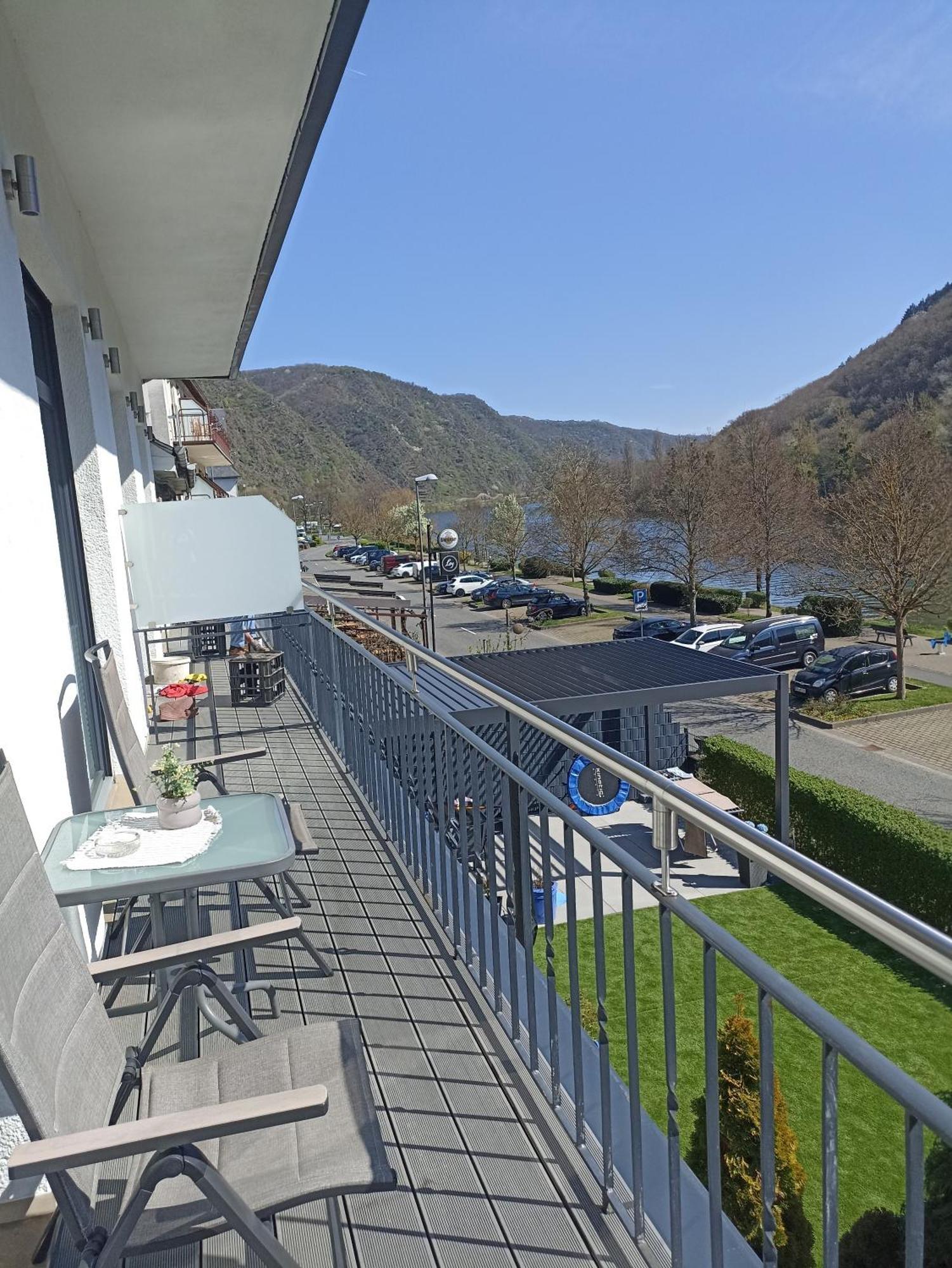 Haus Mosel Apartment Klotten Exterior foto