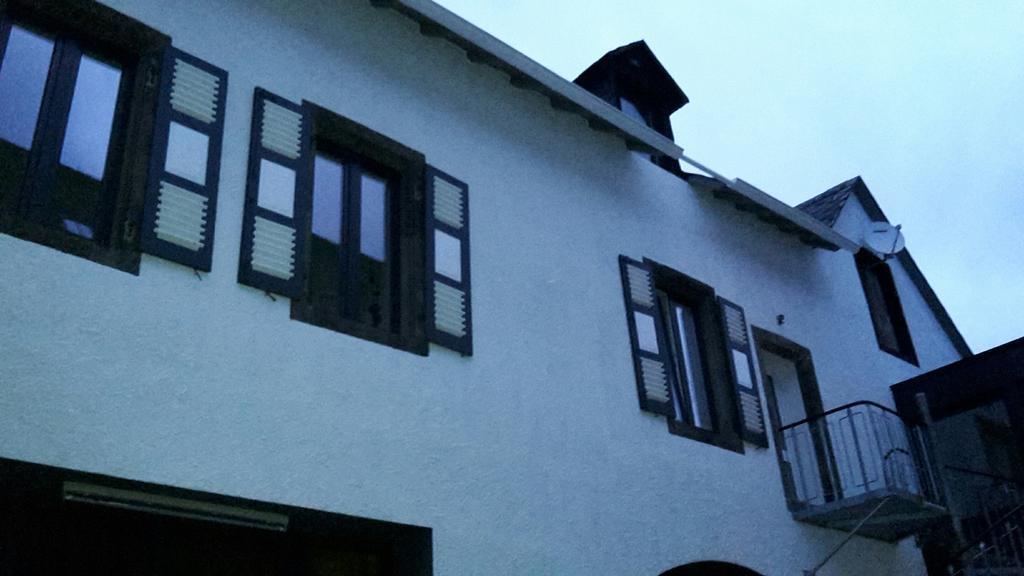 Haus Mosel Apartment Klotten Exterior foto